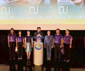 สส.พิษณุโลก เช่าเหมาโรงหนังให้นักเรียน-ครู ต.วังพิกุล ชมภาพยนตร์พัฒนาสังคมและความมั่นคง