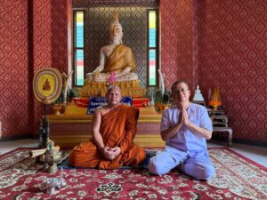 จังหวัดตาก “พระราชรัตนสุธี – ขวัญรัก” เจ้าคณะจังหวัดพิษณุโลก ลาสึกขา ต่อเจ้าคุณริด เจ้าอาวาสวัดสว่างอารมณ์ อ.บ้านตาก จังหวัดตาก