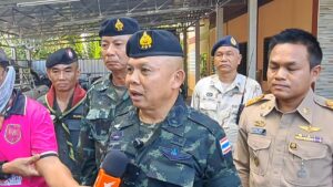 แม่ทัพภาคที่ 3 ตรวจเยี่ยมมอบสิ่งของราษฏรแนวชายแดนจังหวัดตาก หลังได้รับผลกระทบกระสุนจากฝั่งเมียนมา