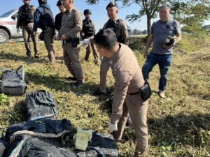 เชียงราย ยึดยาบ้า 3 ล้านเม็ด ทิ้งริมถนน