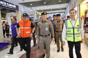 สภ.บ้านดู่ เข้มดูแลความปลอดภัยสนามบินเชียงราย รองรับนักท่องเที่ยวช่วงปีใหม่