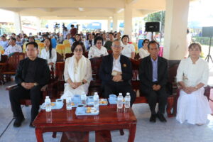 พิษณุโลก ทอดผ้าป่า รร.วัดบ้านไร่  อำเภอเมือง “ทศพล หิมพานต์” ส่งบุตรสาว”ผักบุ้ง หิมพานต์” ร้องเพลงแหล่ให้ผู้ร่วมบุญรับฟัง(คลิป)