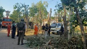 พิษณุโลก จนท.ป่าไม้ ลุยตรวจสอบ ที่ดิน”วัดพันปี” ยังวุ่น !! ไม่ชัดเจน ที่ดินมีเอกสารสิทธิ์หรือไม่ ทำบันทึกตรวจสอบ ส่งให้ที่ดินชี้ขาด