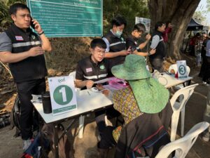 เชียงราย-อำเภอแม่สาย และจังหวัดท่าขี้เหล็กทำแนวกันไฟสองแผ่นดิน ป้องกันไฟป่าลุกลามข้ามเขต