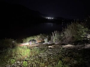 นรข.เชียงราย ร่วมทหารพรานที่ 31 ยึดรถยนต์ 2 คัน เตรียมส่งข้ามโขง