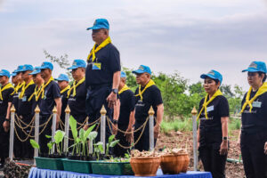 แม่ทัพภาคที่ 3 ปลูก “ขมิ้นชันเนื้อทอง” สานต่อโครงการทหารพันธุ์ดี สนองแนวพระราชดำริด้านสมุนไพรไทย