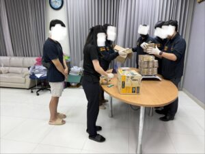 เชียงราย – ศุลกากรแม่สายยึดเงินสด 23 ล้านบาท ซุกกล่องปลาเส้น-มันฝรั่ง เตรียมลอบข้ามแดนไปเมียนมา