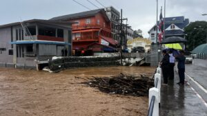 เชียงราย  น้ำสายสูงขึ้นแตะพื้นสะพาน เร่งซ่อมจุดรั่ว เฝ้าระวังสถานการณ์อย่างใกล้ชิด