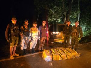อส.แม่ฟ้าหลวง ไล่ล่ายึดยาบ้า 1,000,000 เม็ด