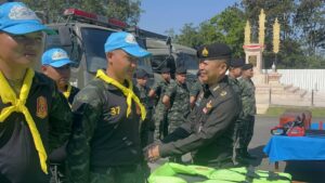 ศบภ.มทบ.37 ร่วมกับหน่วยงานในพื้นที่ ตรวจความพร้อมกำลังพล ยานพาหนะ และยุทโธปกรณ์ เตรียมความพร้อมช่วยเหลือประชาชนสถานการณ์สาธารณภัย(คลิป)